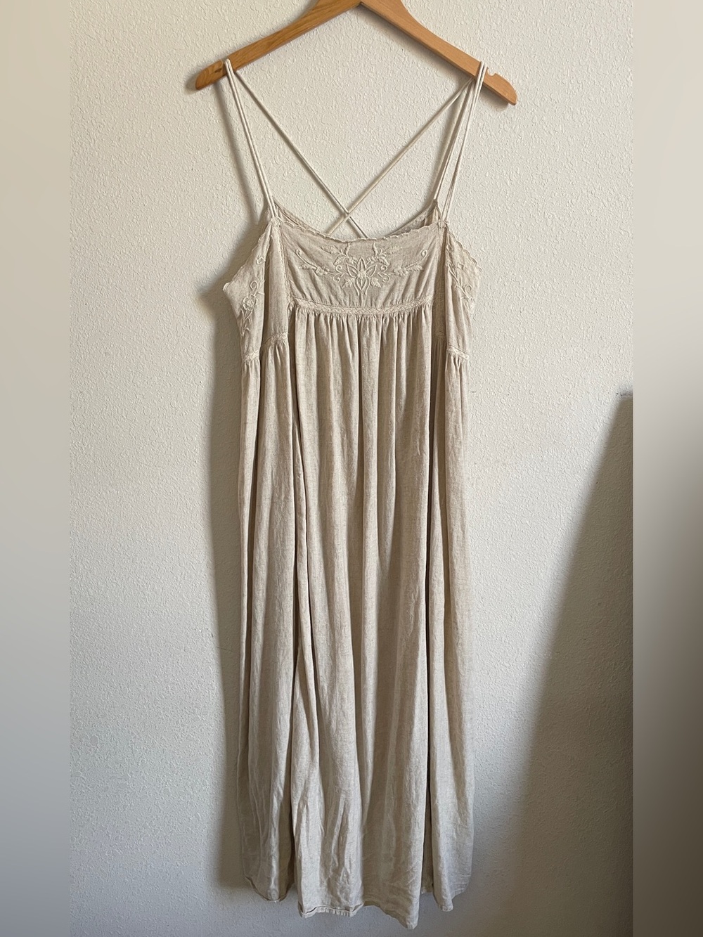 ZARA RARE Influencer Favorite Embroidered Linen Maxi Dress - L